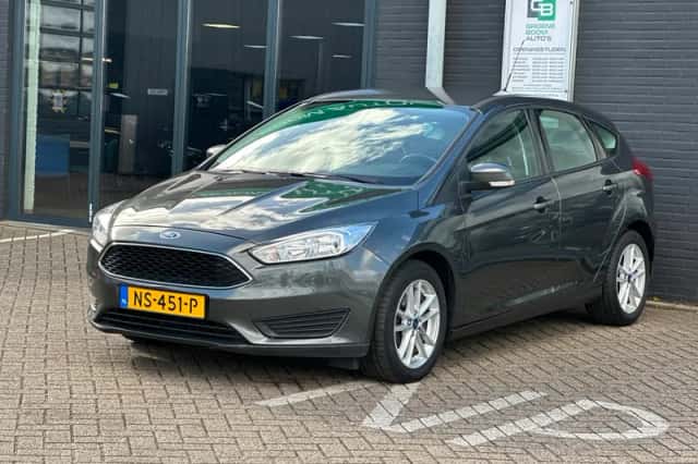 Ford Focus (2017) thumbnail 1