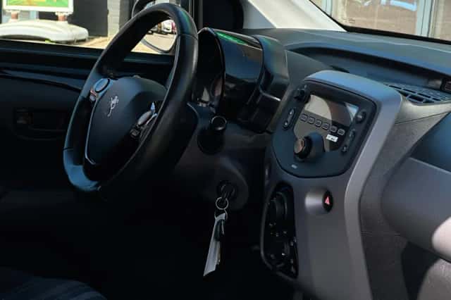 Peugeot 108 (2019) thumbnail 4