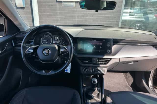 Škoda Kamiq (2023) thumbnail 2