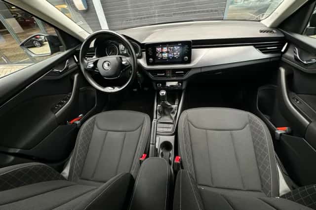 Škoda Kamiq (2021) thumbnail 2