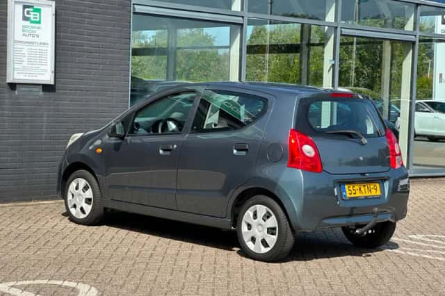 Suzuki Alto (2010) thumbnail 3