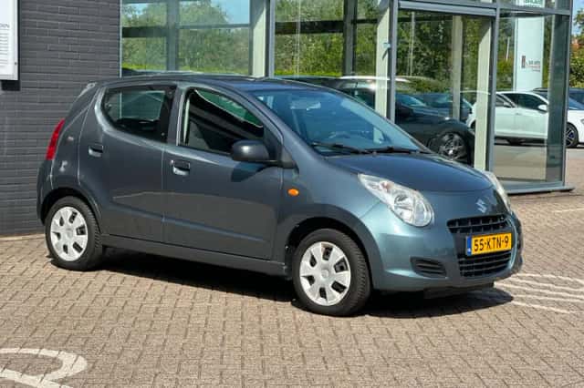 Suzuki Alto (2010) thumbnail 6