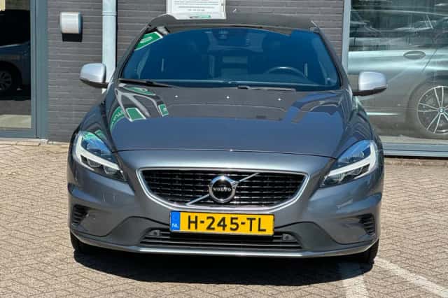 Volvo V40 (2020) thumbnail 5