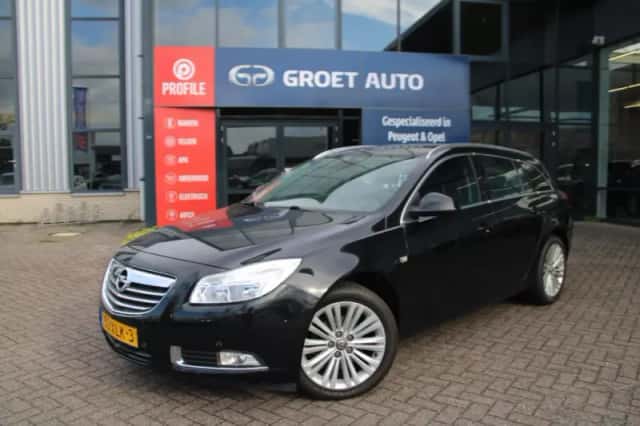 Opel Insignia (2012) thumbnail 1