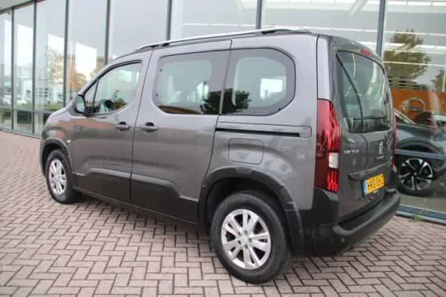 Peugeot Rifter (2020) thumbnail 3