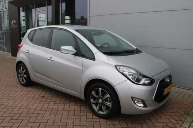 Hyundai ix20 (2017) thumbnail 6