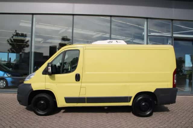 Peugeot Boxer (2013) thumbnail 2
