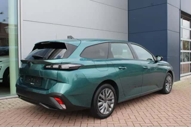Peugeot 308 (2022) thumbnail 4