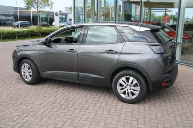 Peugeot 3008 (2021) thumbnail 4