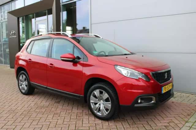 Peugeot 2008 (2017) thumbnail 6