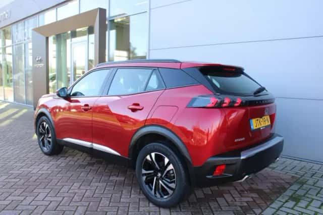 Peugeot 2008 (2020) thumbnail 3