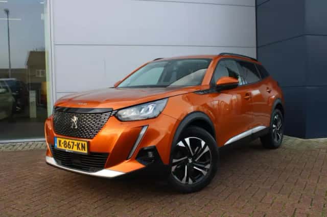 Peugeot 2008 (2021) thumbnail 1