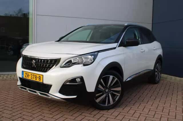 Peugeot 3008 (2019) thumbnail 1