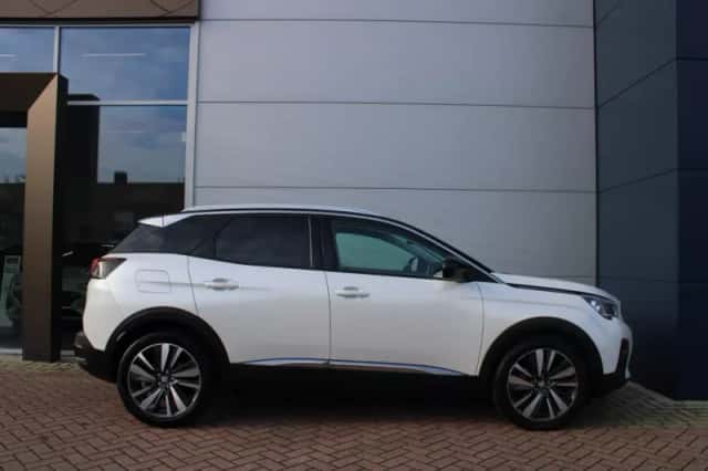 Peugeot 3008 (2019) thumbnail 5