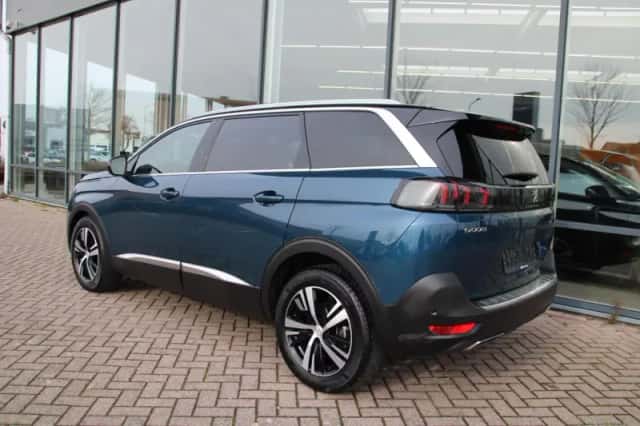Peugeot 5008 (2021) thumbnail 3