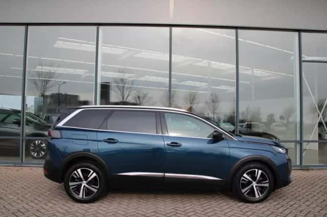 Peugeot 5008 (2021) thumbnail 5