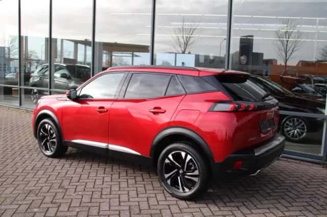Peugeot 2008 (2020) thumbnail 3