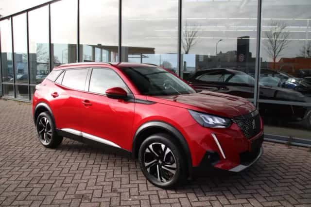 Peugeot 2008 (2020) thumbnail 6