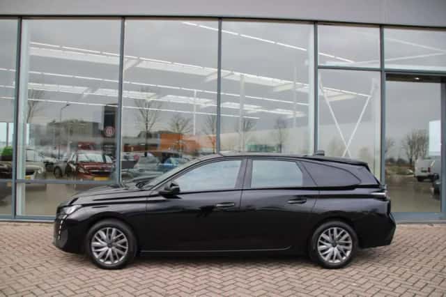 Peugeot 308 (2022) thumbnail 2