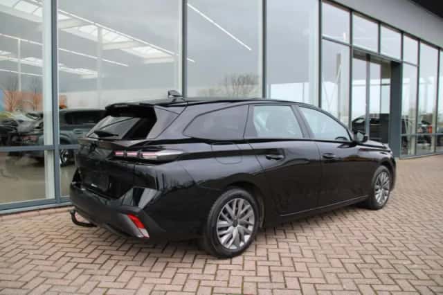 Peugeot 308 (2022) thumbnail 4
