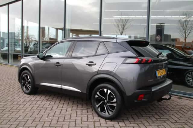 Peugeot 2008 (2021) thumbnail 3