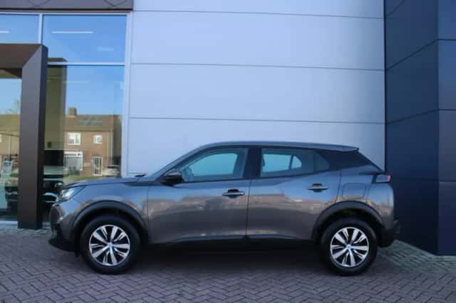 Peugeot 2008 (2020) thumbnail 2