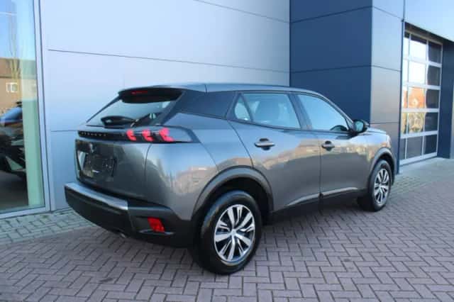 Peugeot 2008 (2020) thumbnail 4