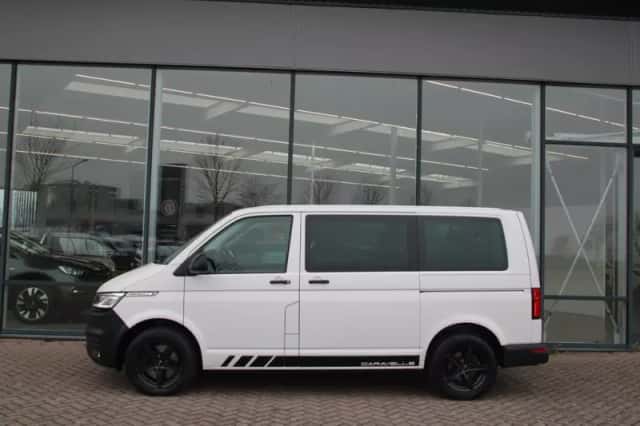 Volkswagen Transporter (2021) thumbnail 2