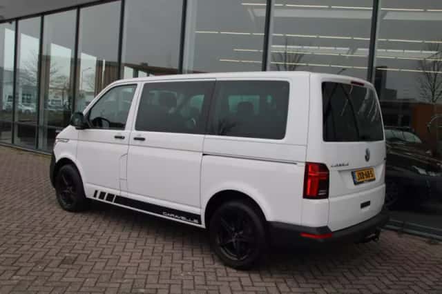 Volkswagen Transporter (2021) thumbnail 3