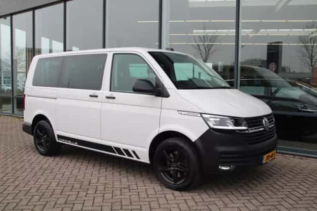 Volkswagen Transporter (2021) thumbnail 6