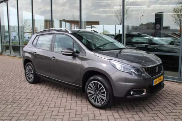 Peugeot 2008 (2017) thumbnail 6