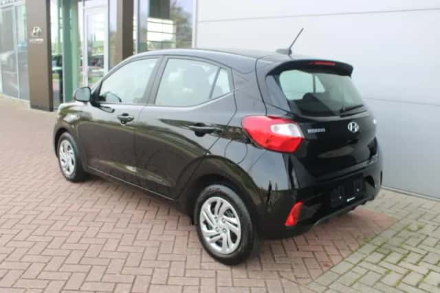 Hyundai i10 (2023) thumbnail 3