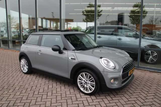 MINI One (2018) thumbnail 6