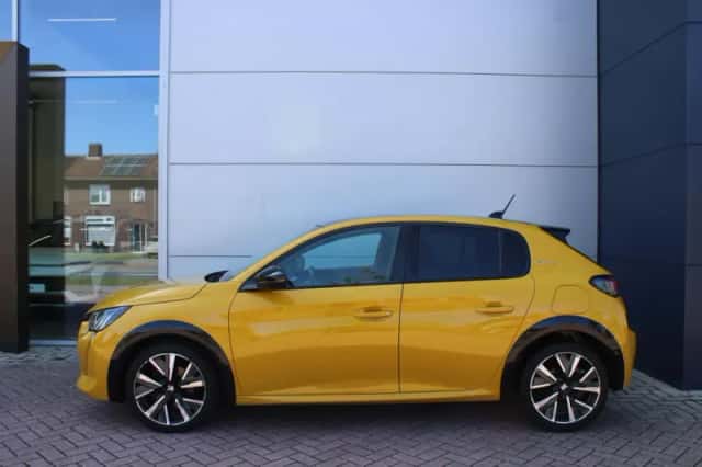 Peugeot 208 (2021) thumbnail 2