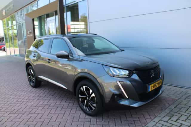 Peugeot 2008 (2021) thumbnail 6