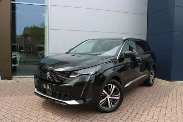 Peugeot 5008 (2022) thumbnail 1
