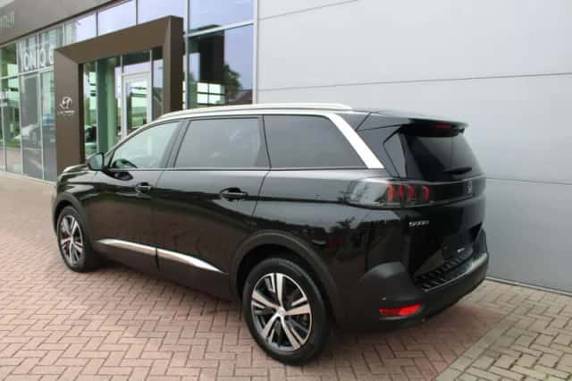 Peugeot 5008 (2022) thumbnail 3