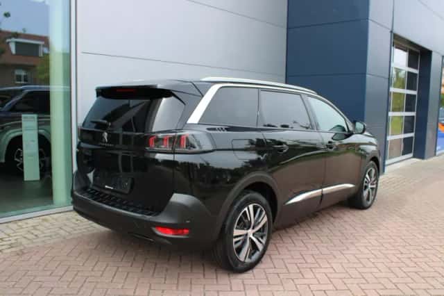Peugeot 5008 (2022) thumbnail 4