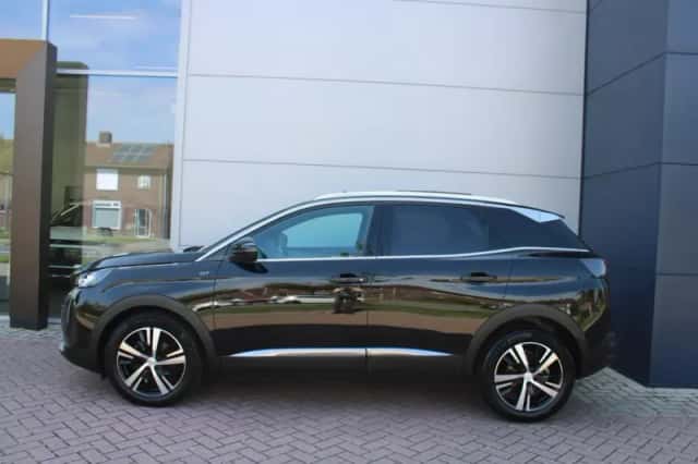 Peugeot 3008 (2022) thumbnail 2
