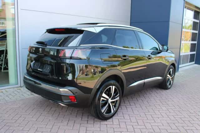 Peugeot 3008 (2022) thumbnail 4
