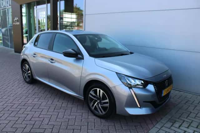 Peugeot 208 (2023) thumbnail 6