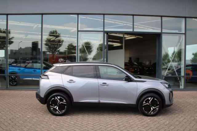 Peugeot 2008 (2025) thumbnail 5