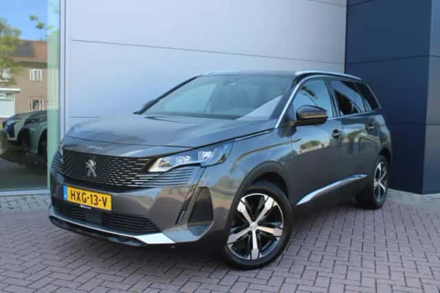 Peugeot 5008 (2021) thumbnail 1