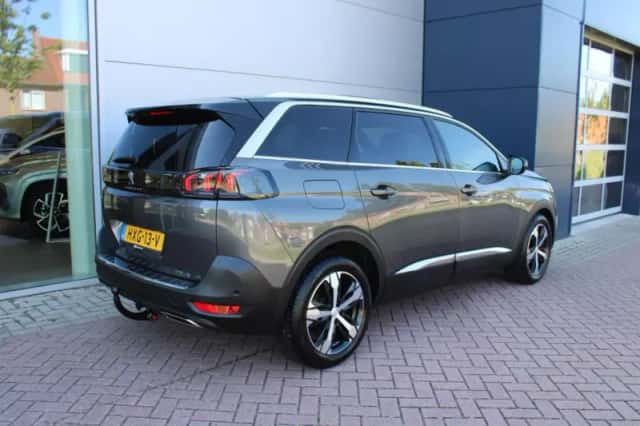 Peugeot 5008 (2021) thumbnail 4