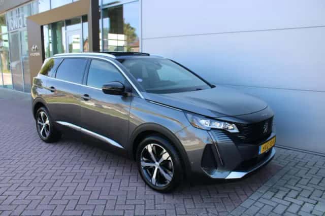 Peugeot 5008 (2021) thumbnail 6