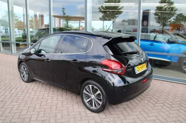 Peugeot 208 (2019) thumbnail 3