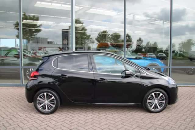 Peugeot 208 (2019) thumbnail 5