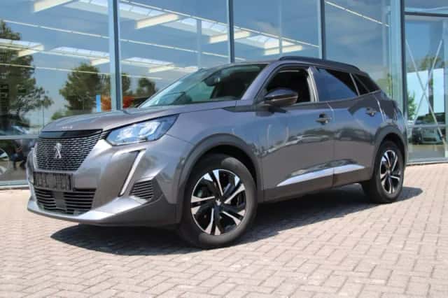 Peugeot 2008 (2022) thumbnail 2
