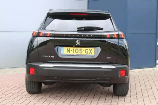 Peugeot e-2008 (2021) thumbnail 6