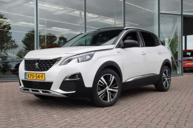 Peugeot 3008 (2019) thumbnail 2